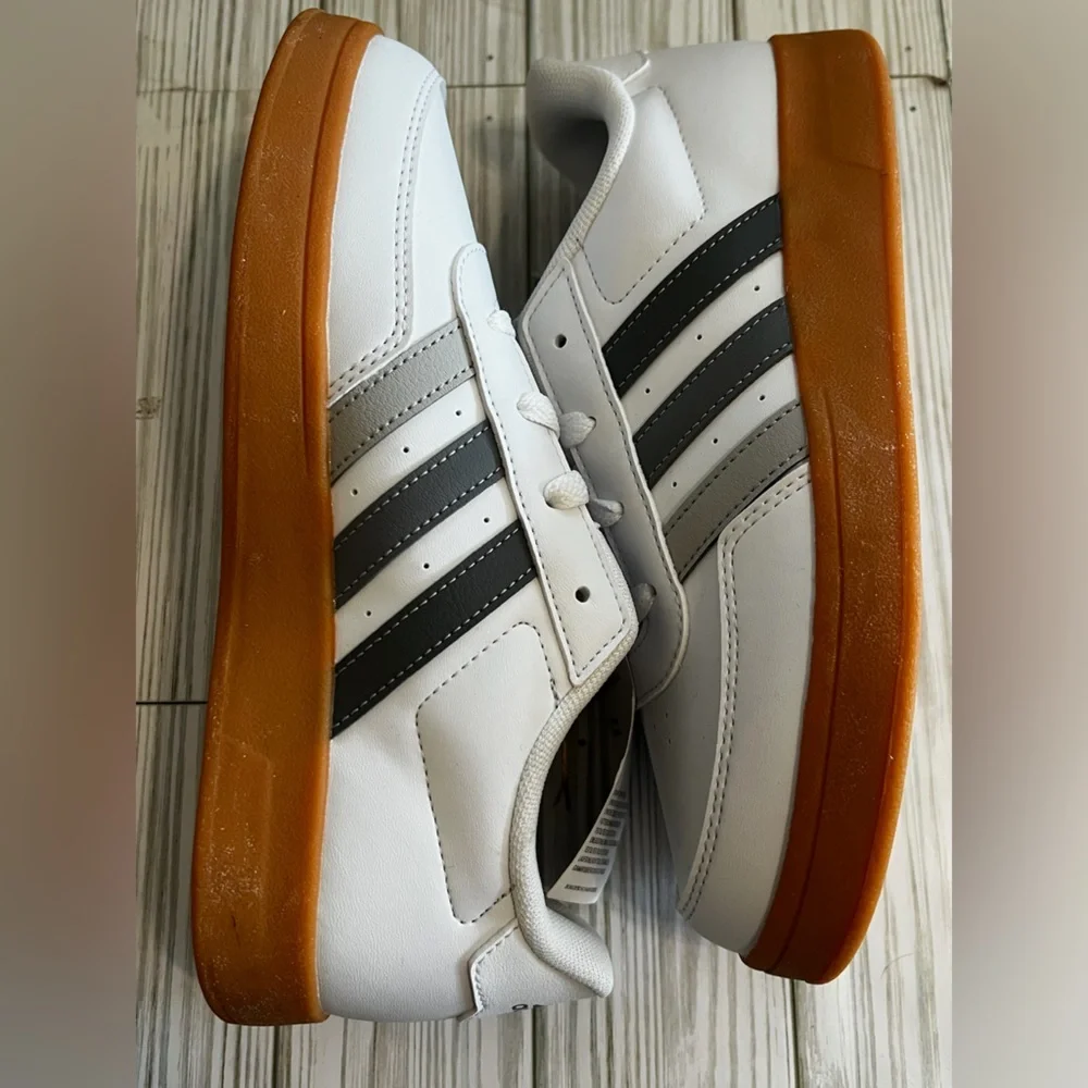 Adidas breaknet lifestyle court lace shoe sneaker White Gum‎ Sole size youth 4